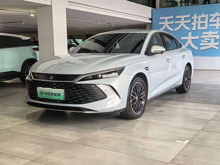 Фото 1 - BYD Qin L