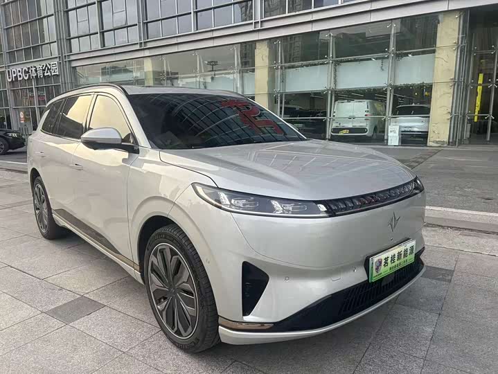 Фото 1 - Dongfeng Yipai eπ 008