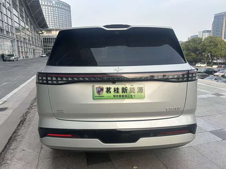 Фото 9 - Dongfeng Yipai eπ 008