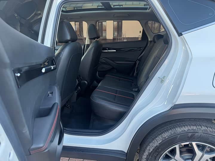 Фото 7 - Kia KX3