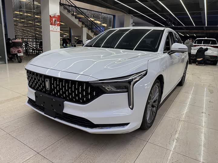 Фото 1 - Bestune B70