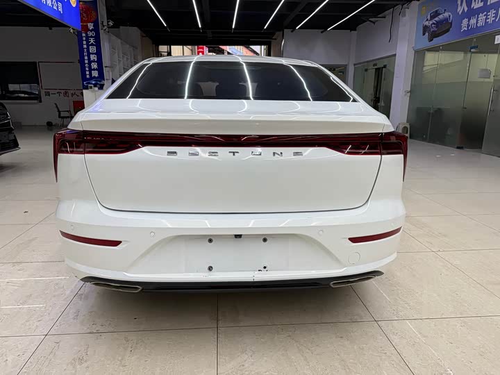 Фото 5 - Bestune B70