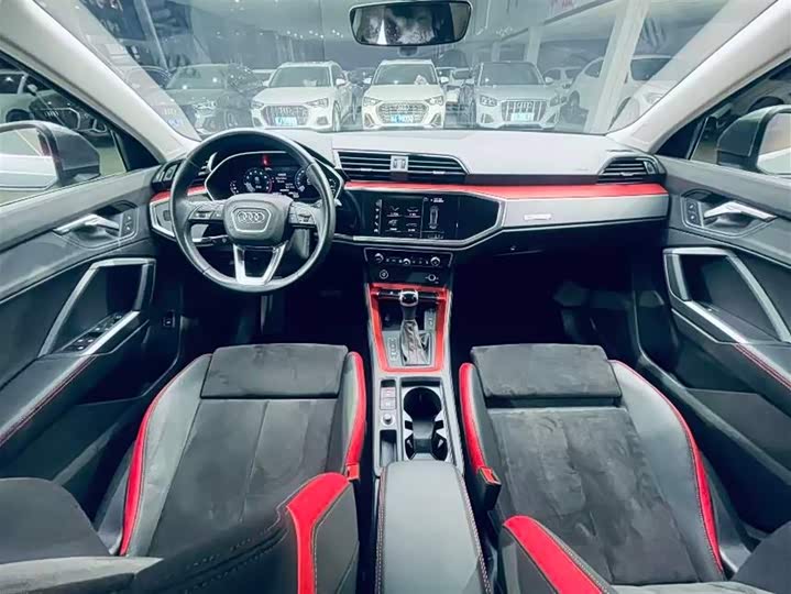 Фото 7 - Audi Q3