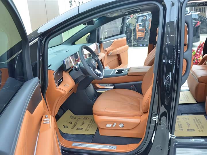 Фото 4 - Buick OMPV