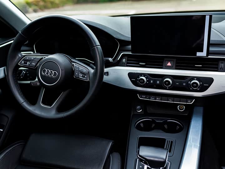 Zdjęcie 6 - Audi A4L