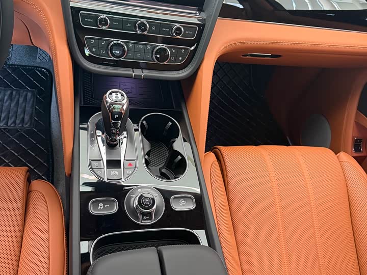 Photo 3 - Bentley Bentayga