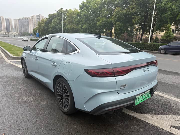 Фото 4 - BYD Qin L