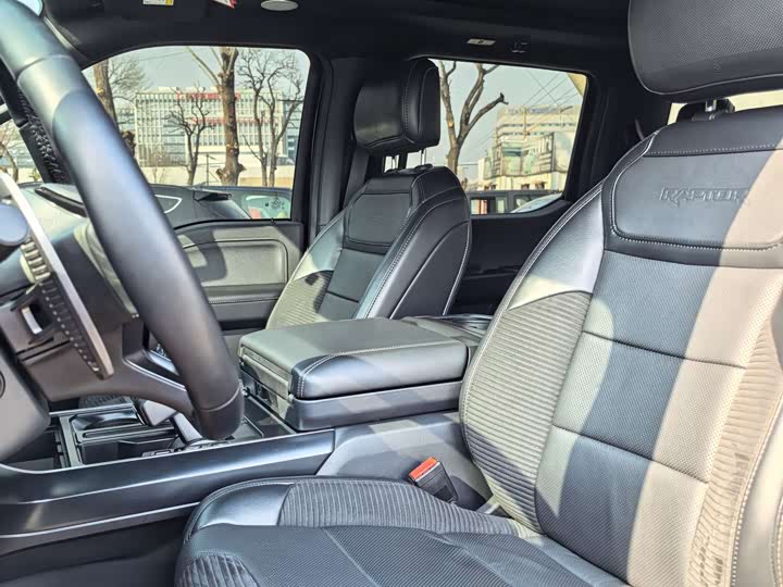 Фото 5 - Ford F-150 Raptor