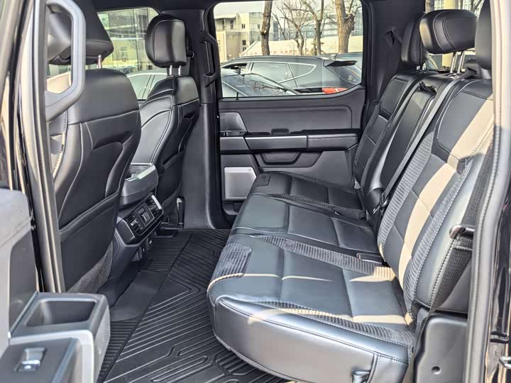 Фото 6 - Ford F-150 Raptor