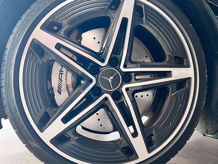 Фото 4 - Mercedes-Benz A-Class AMG