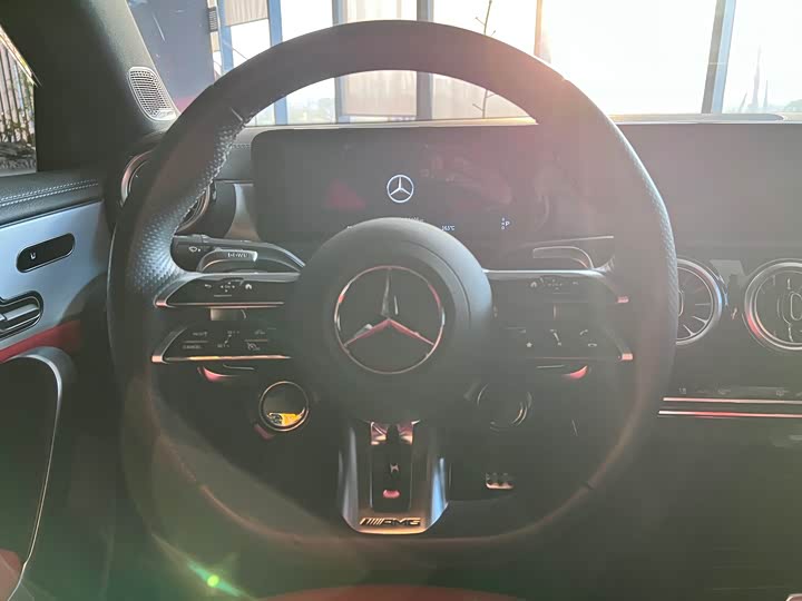 Фото 7 - Mercedes-Benz A-Class AMG