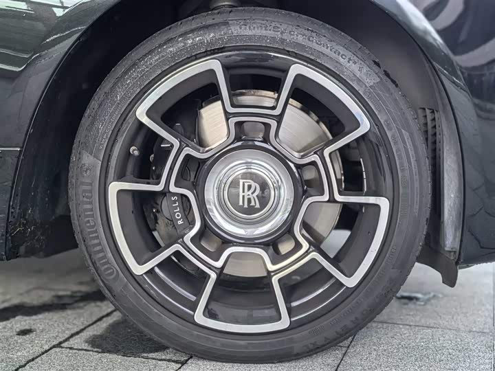 Фото 5 - Rolls-Royce Wraith