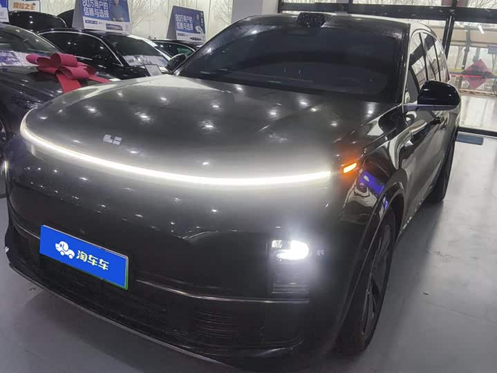 Фото 1 - LiXiang L8