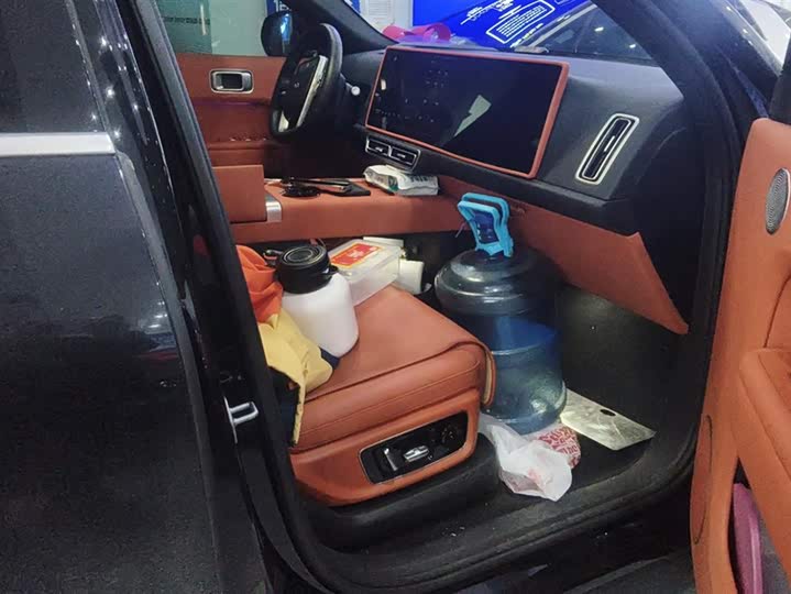 Фото 8 - LiXiang L8