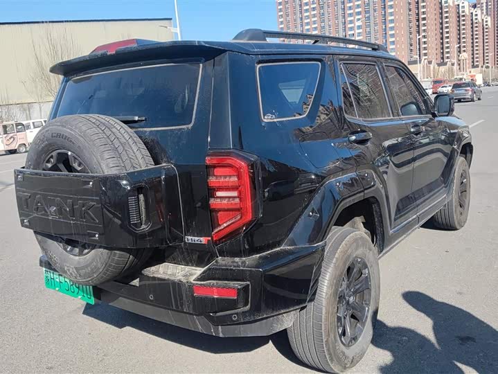 Фото 3 - Tank 400 Hybrid