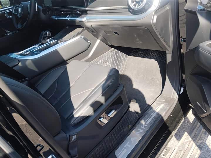 Фото 8 - Tank 400 Hybrid