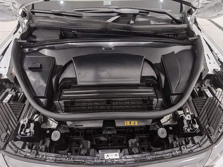 Фото 6 - Mercedes-Benz EQE SUV