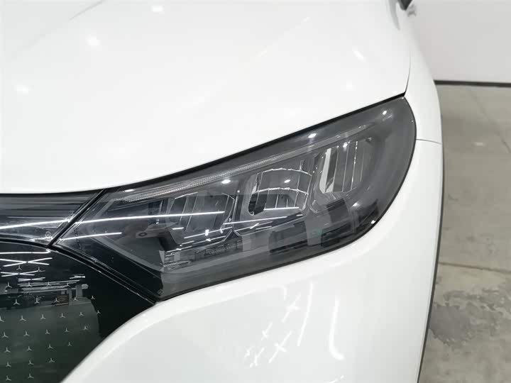 Фото 7 - Mercedes-Benz EQE SUV