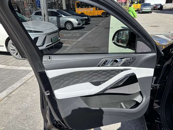 Фото 7 - BMW X6 M