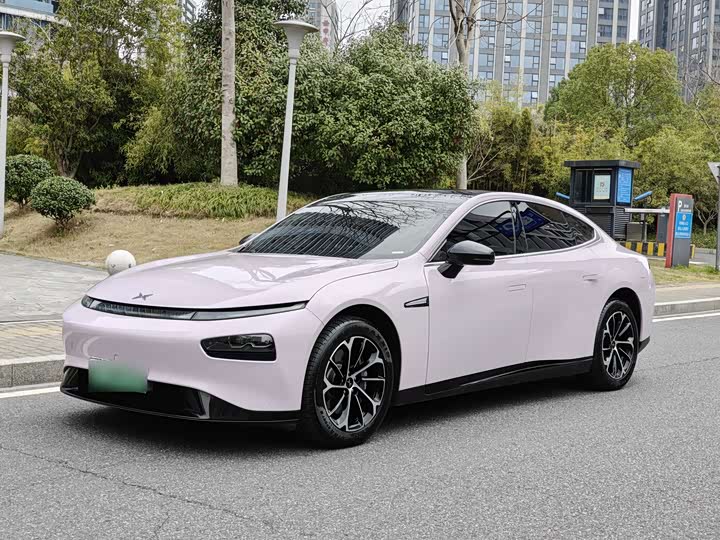 Фото 1 - XPeng P7