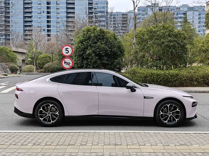 Фото 7 - XPeng P7