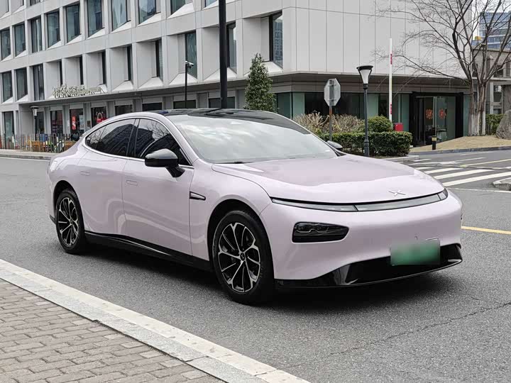 Фото 8 - XPeng P7