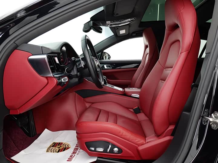 Фото 4 - Porsche Panamera