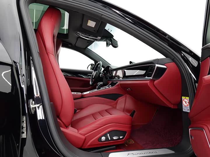 Фото 6 - Porsche Panamera