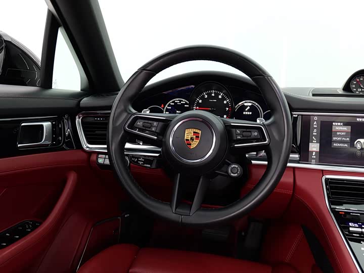 Фото 9 - Porsche Panamera