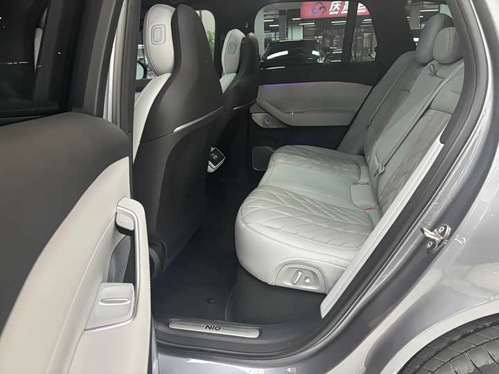 Photo 6 - Nio ES6