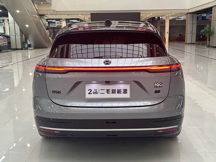 Photo 8 - Nio ES6