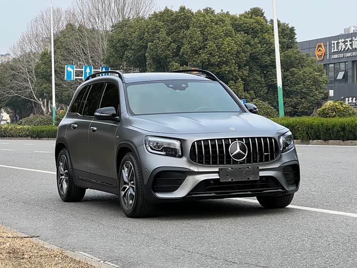 Фото 3 - Mercedes-Benz GLB-Class AMG