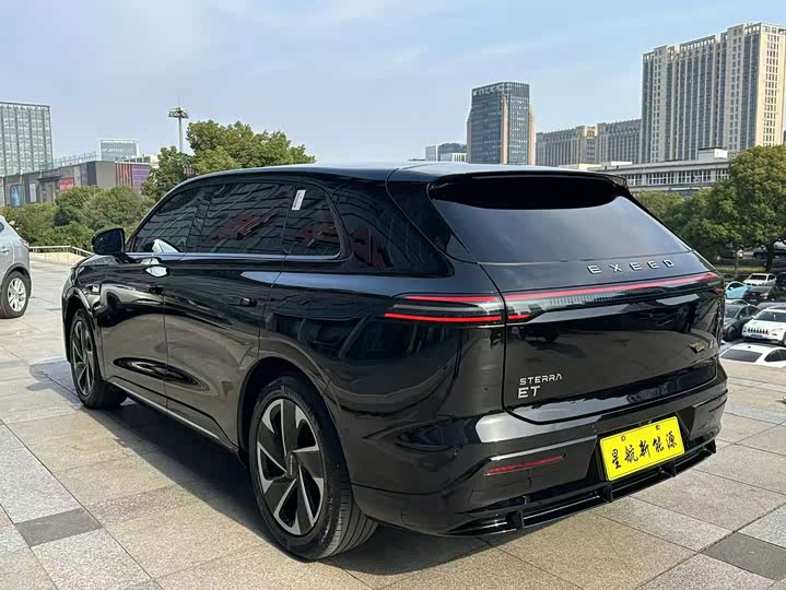 Photo 3 - Exeed Sterra ET