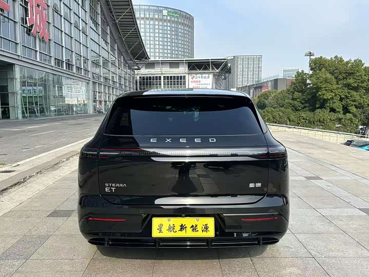 Photo 5 - Exeed Sterra ET