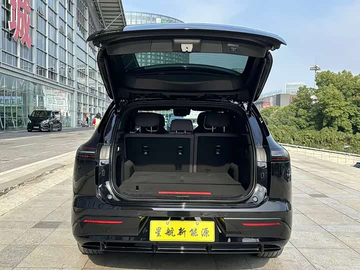 Photo 8 - Exeed Sterra ET