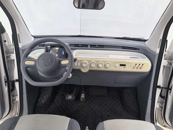 Фото 4 - Bestune Pony