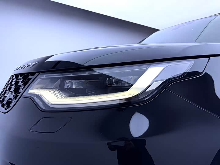 Photo 8 - Land Rover Discovery