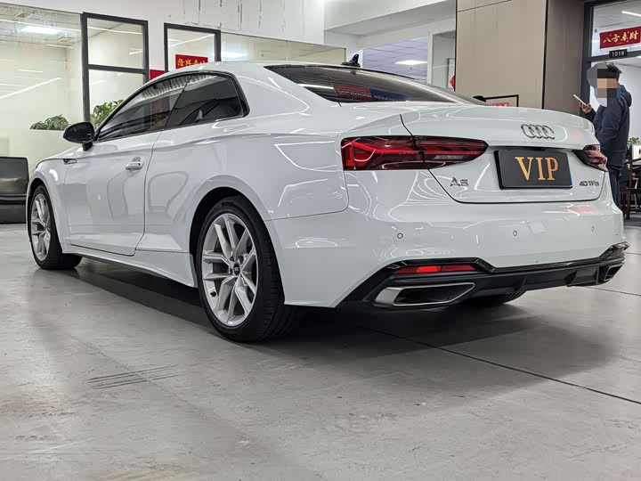 Фото 9 - Audi A5