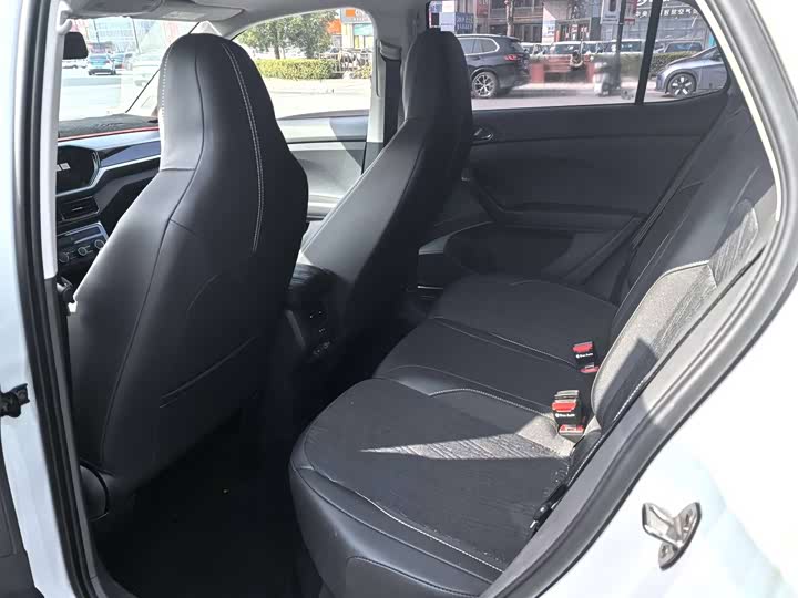 Фото 5 - Volkswagen T-Cross