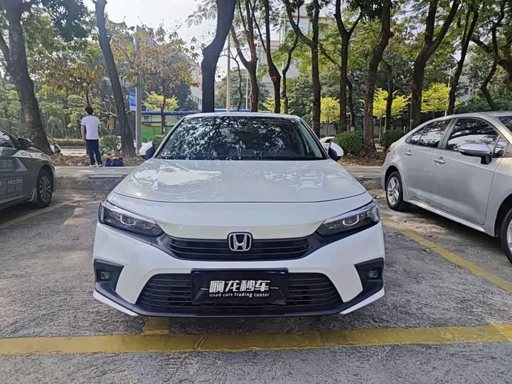 Фото 2 - Honda Civic