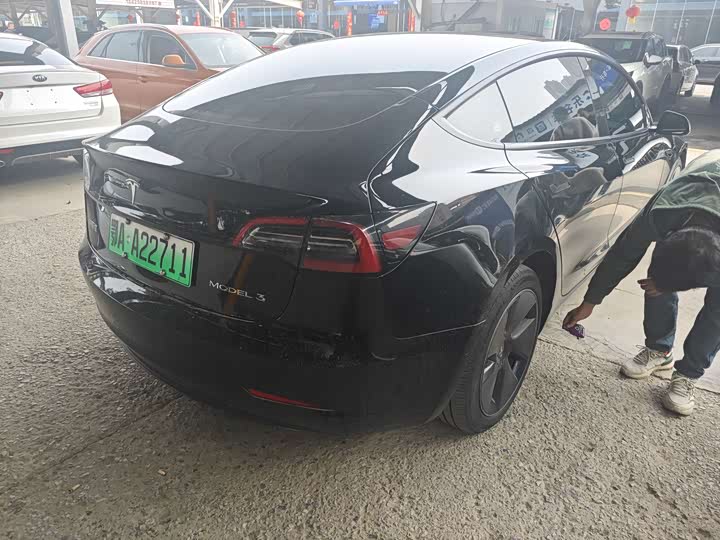 Фото 7 - Tesla Model 3