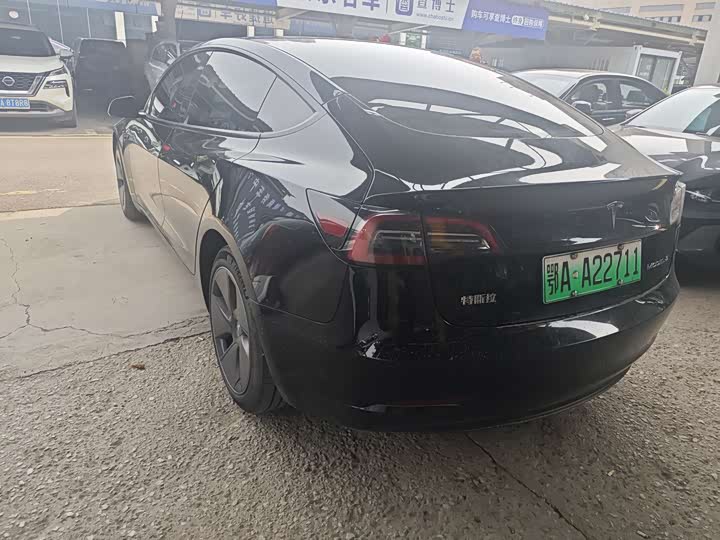 Фото 9 - Tesla Model 3