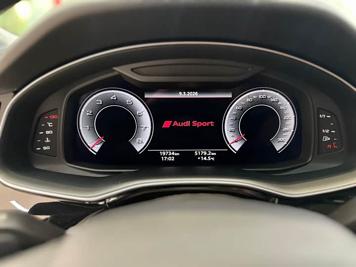 Фото 6 - Audi Q7