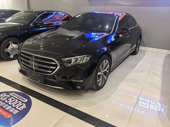 Фото 1 - Mercedes-Benz E-Class