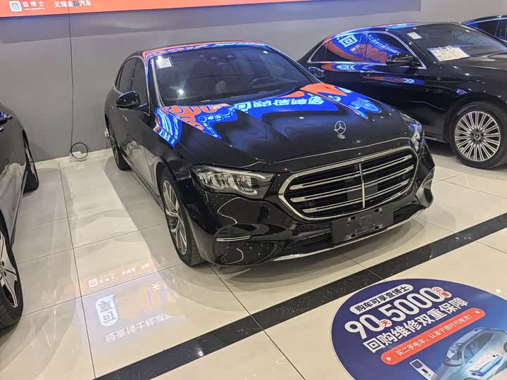 Фото 5 - Mercedes-Benz E-Class