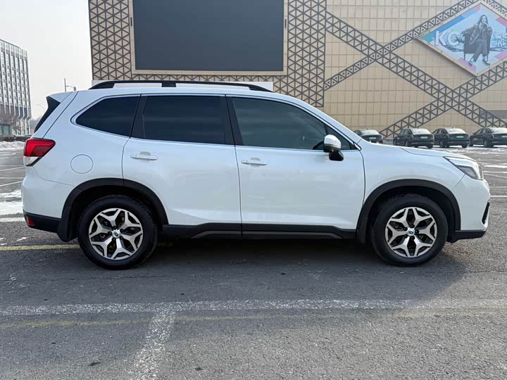 Subaru Forester 2021 2021款 2.0i 豪华版EyeSight