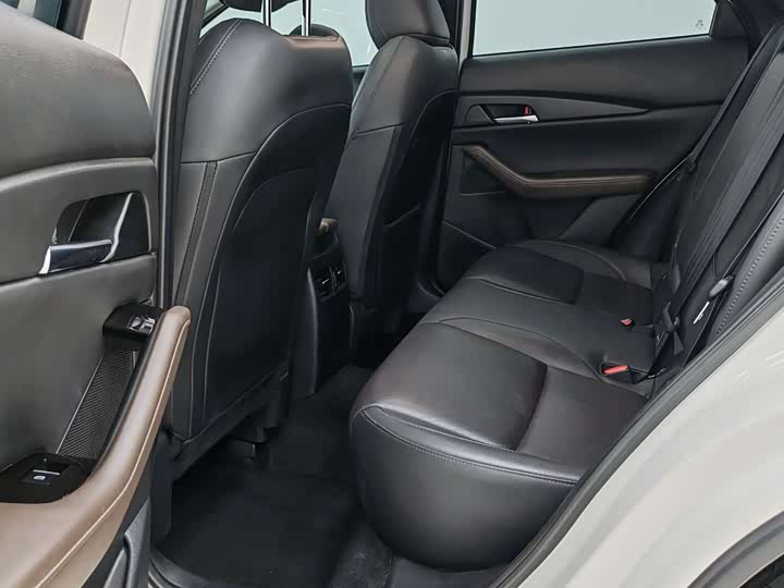 Photo 9 - Mazda CX-30