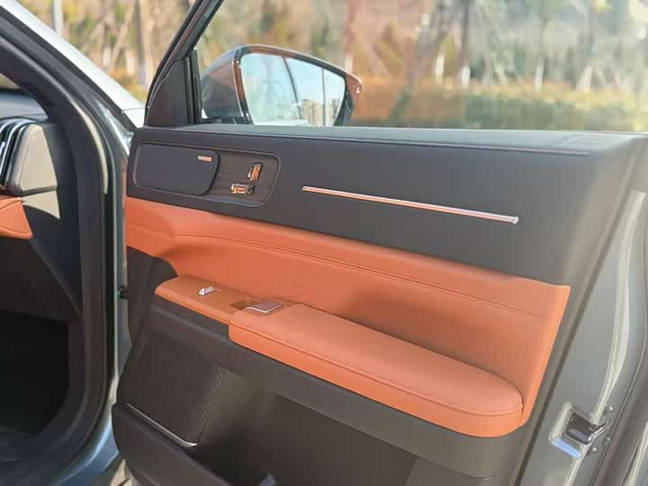 Фото 9 - Jetour X70L