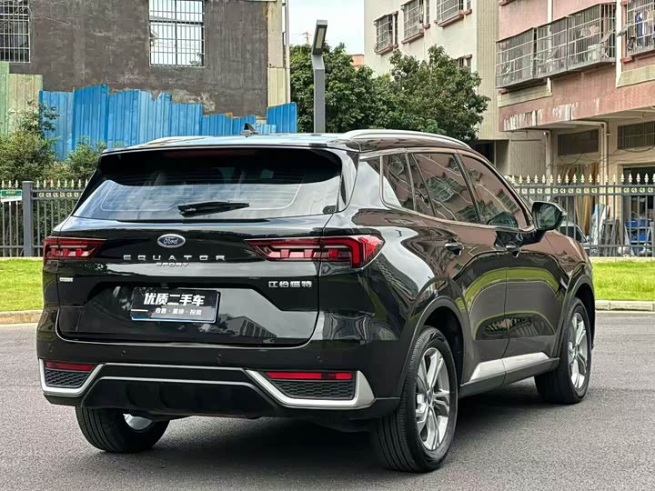 Photo 7 - Ford Equator Sport