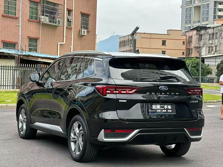 Photo 9 - Ford Equator Sport